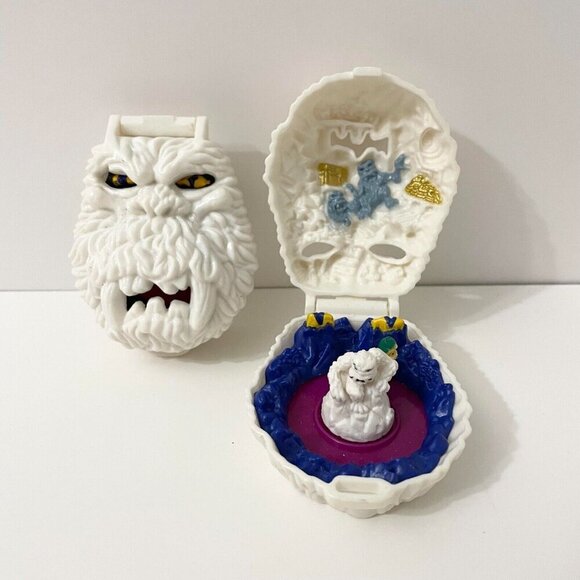 Vintage 1993 Lot of 2 Mighty Max McDonalds Abominable Snowman Yeti Toys - Picture 1 of 16